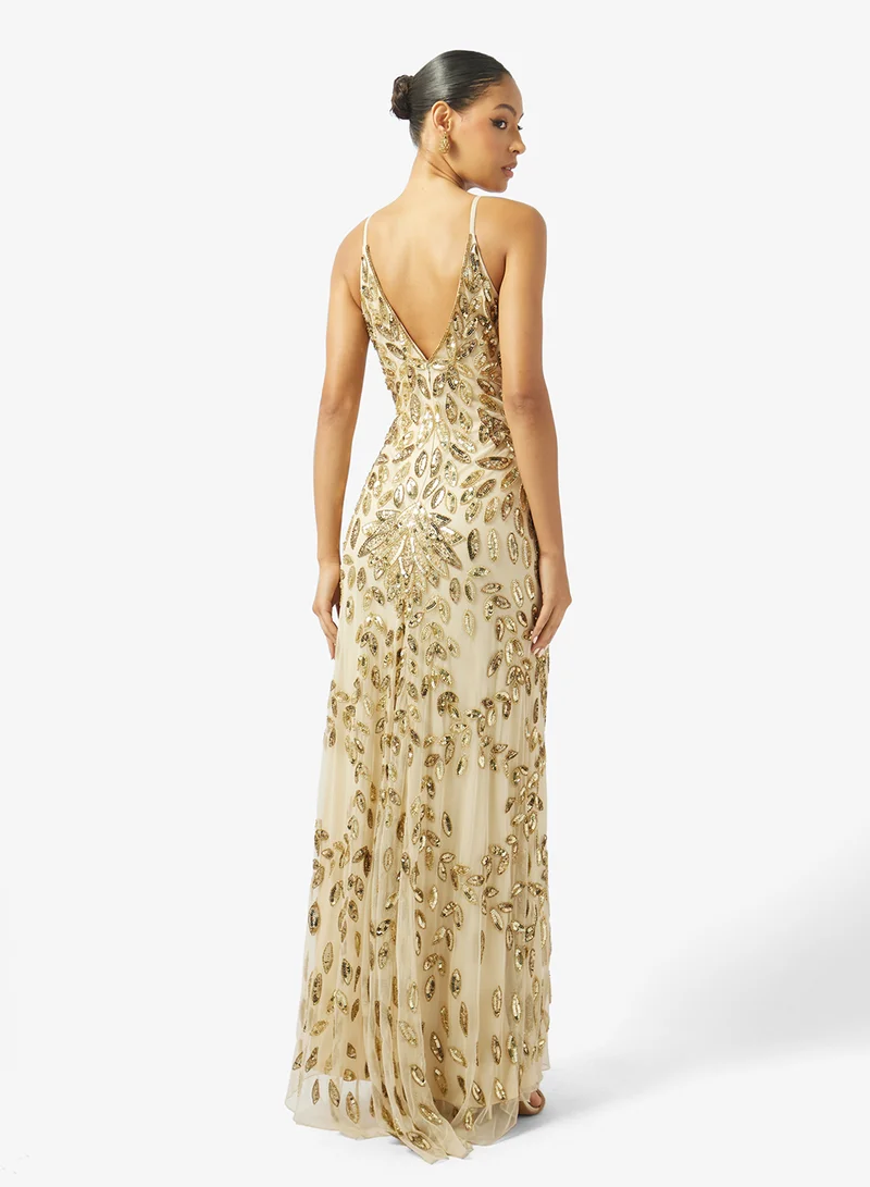 نمشي x فستان سهرة مزين بالخرز